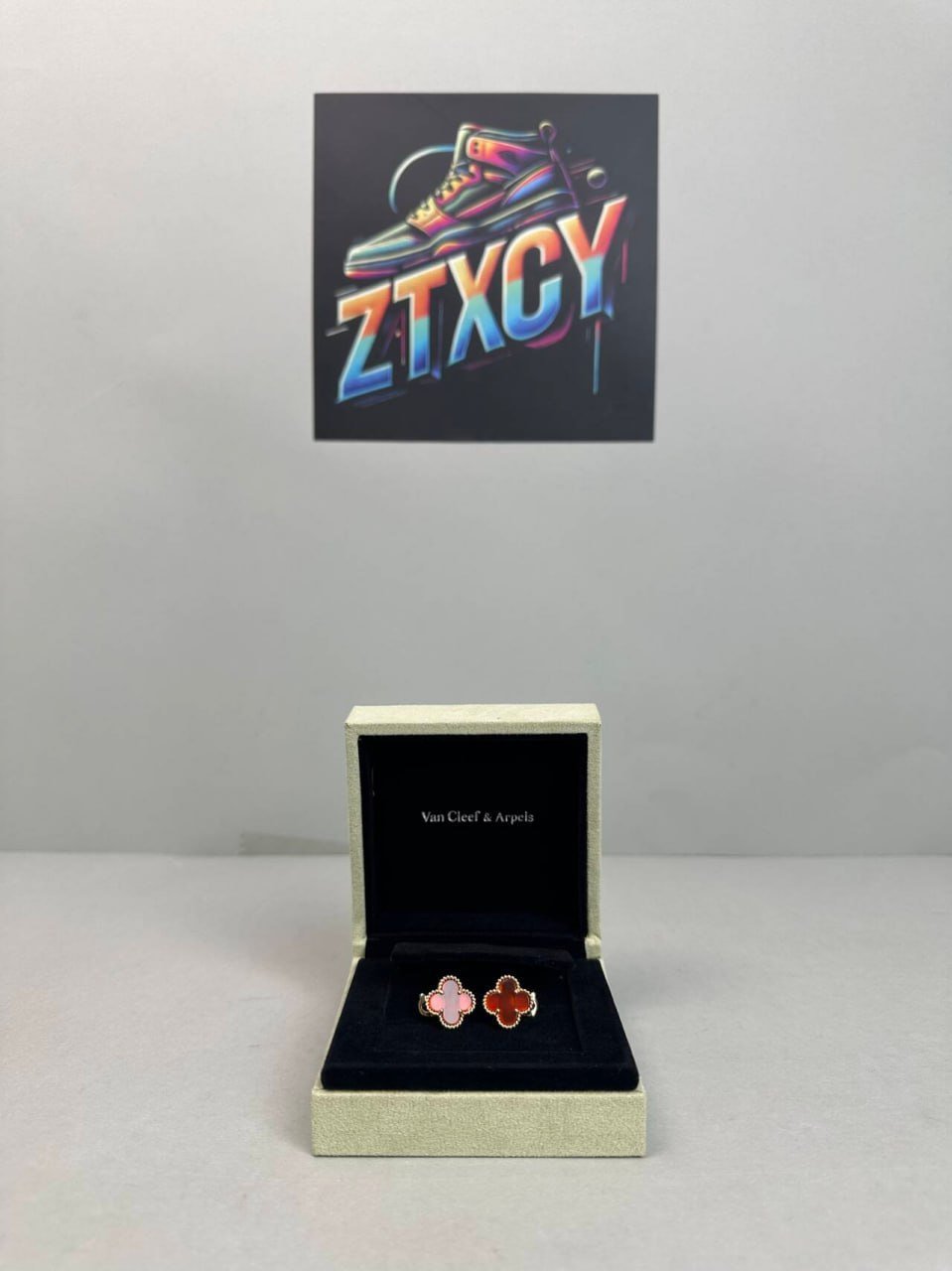 Van Cleef earring -3