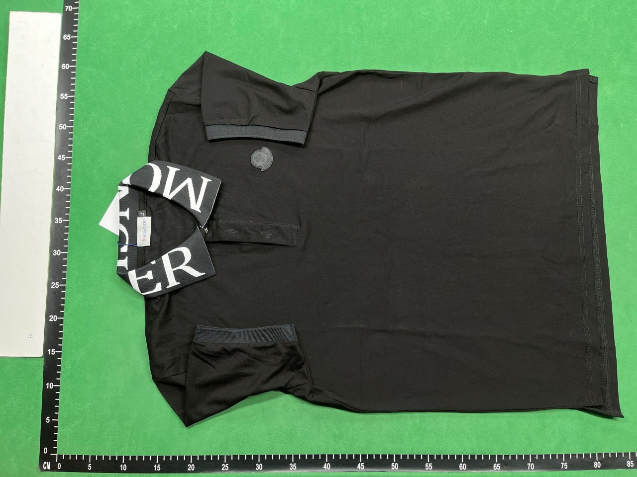 Moncler T-Shirt           Moncler T-Shirt                                                                                                                                             -2
