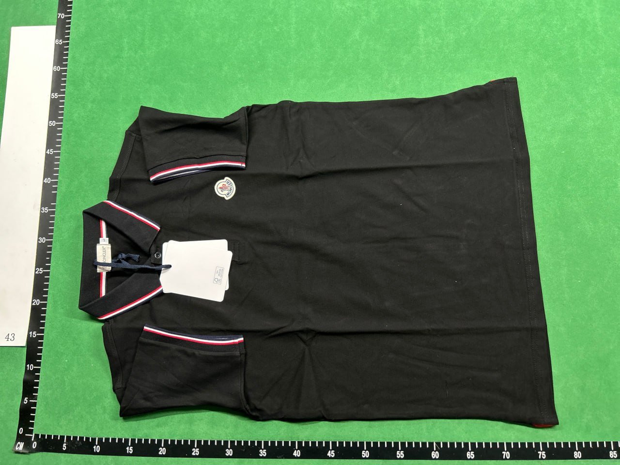 Moncler T-Shirt           Moncler T-Shirt                                                                                                                                             -4