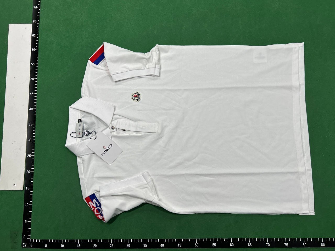 Moncler T-Shirt           Moncler T-Shirt                                                                                                                                             -5