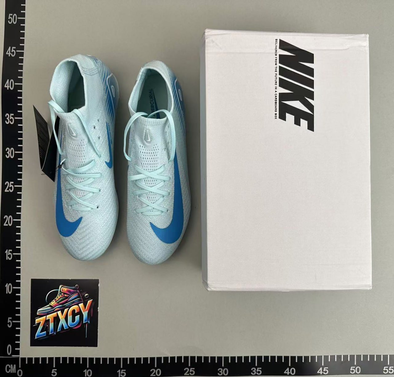 NIKE Soccer shoes -2