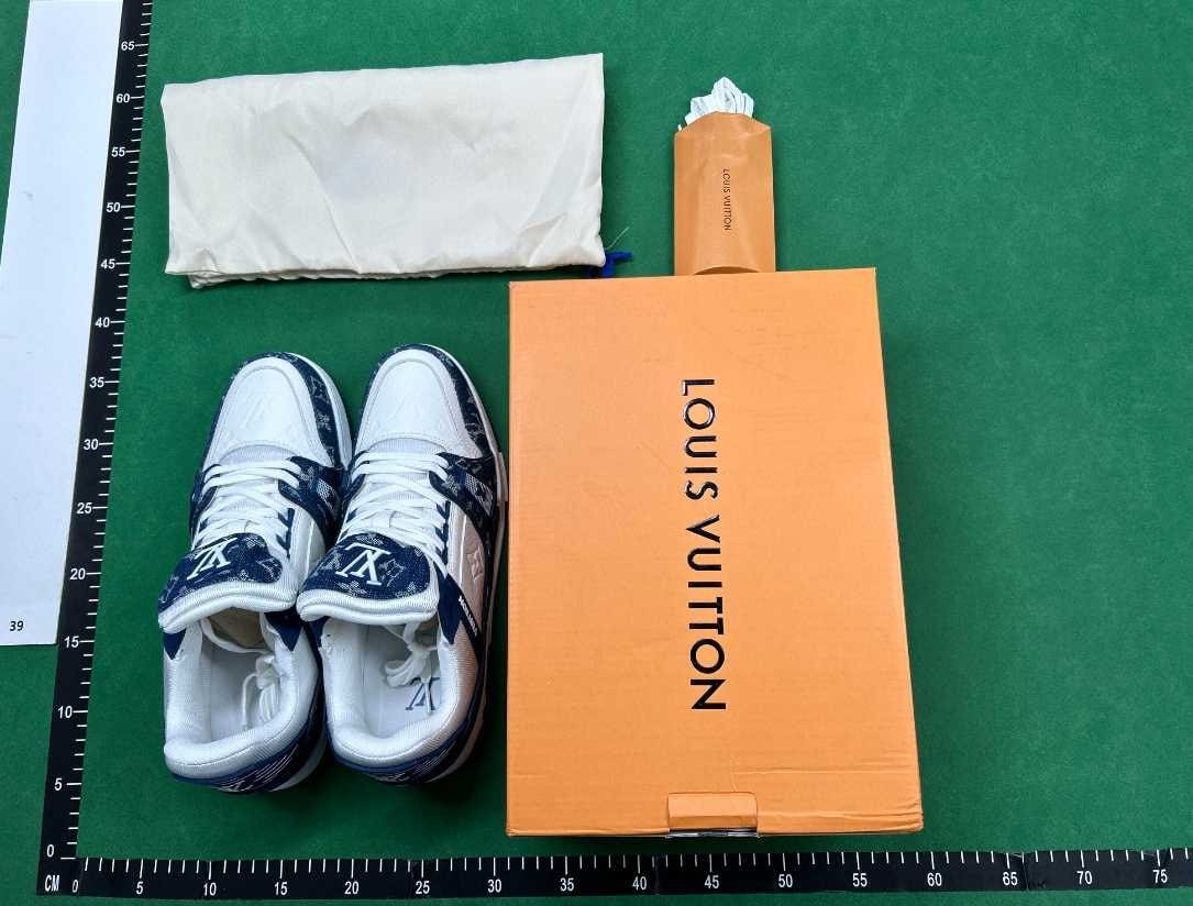 LV TRAINER SHOES -5