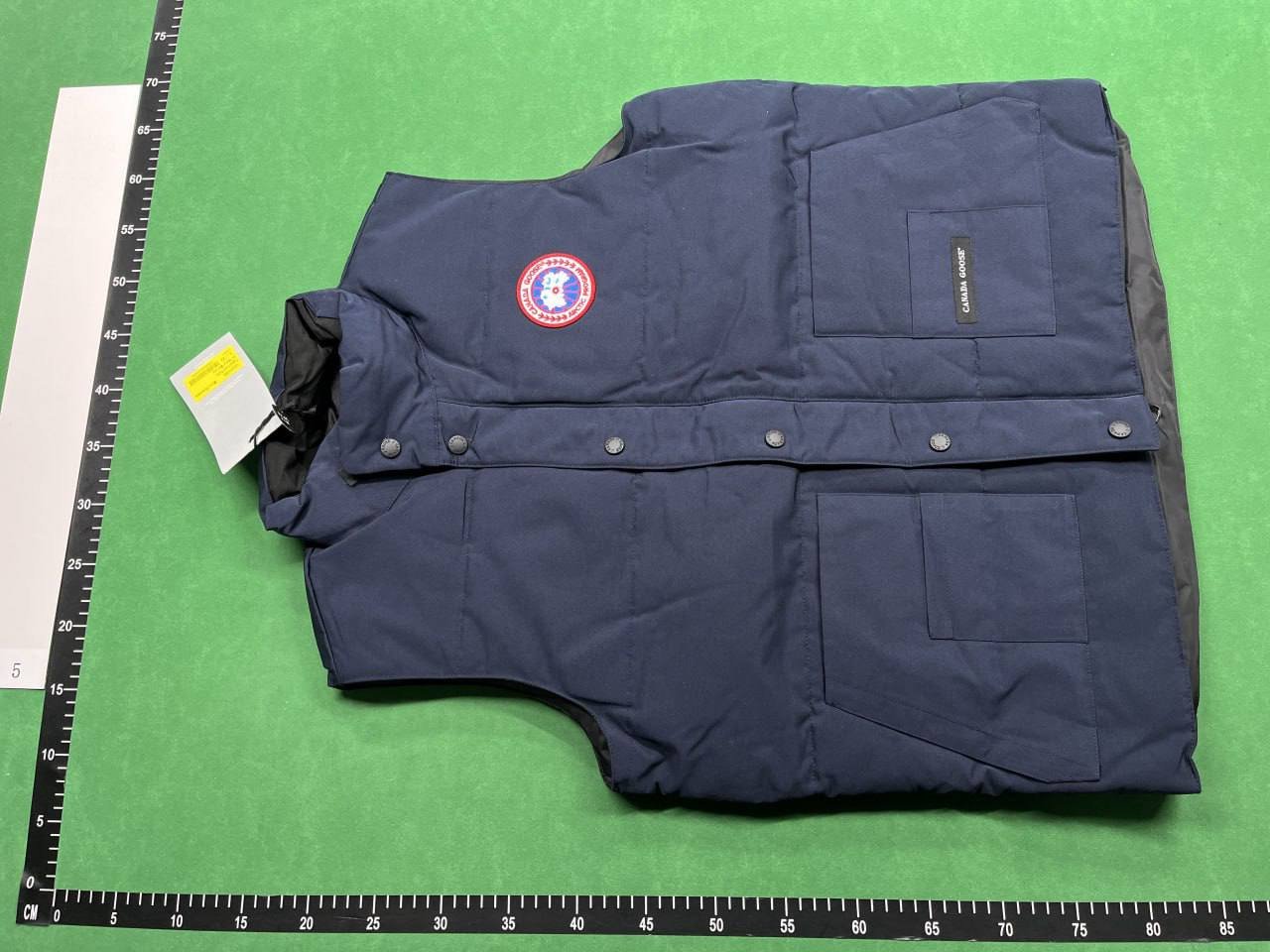  Canada Goose vest -4