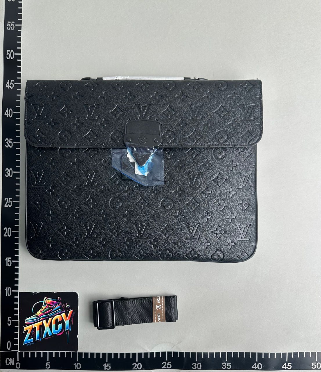 Louis Vuitton Bag                                 -3