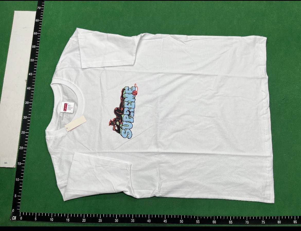 Supreme t-shirt                               Supreme t-shirt                                                                                                                                            -2