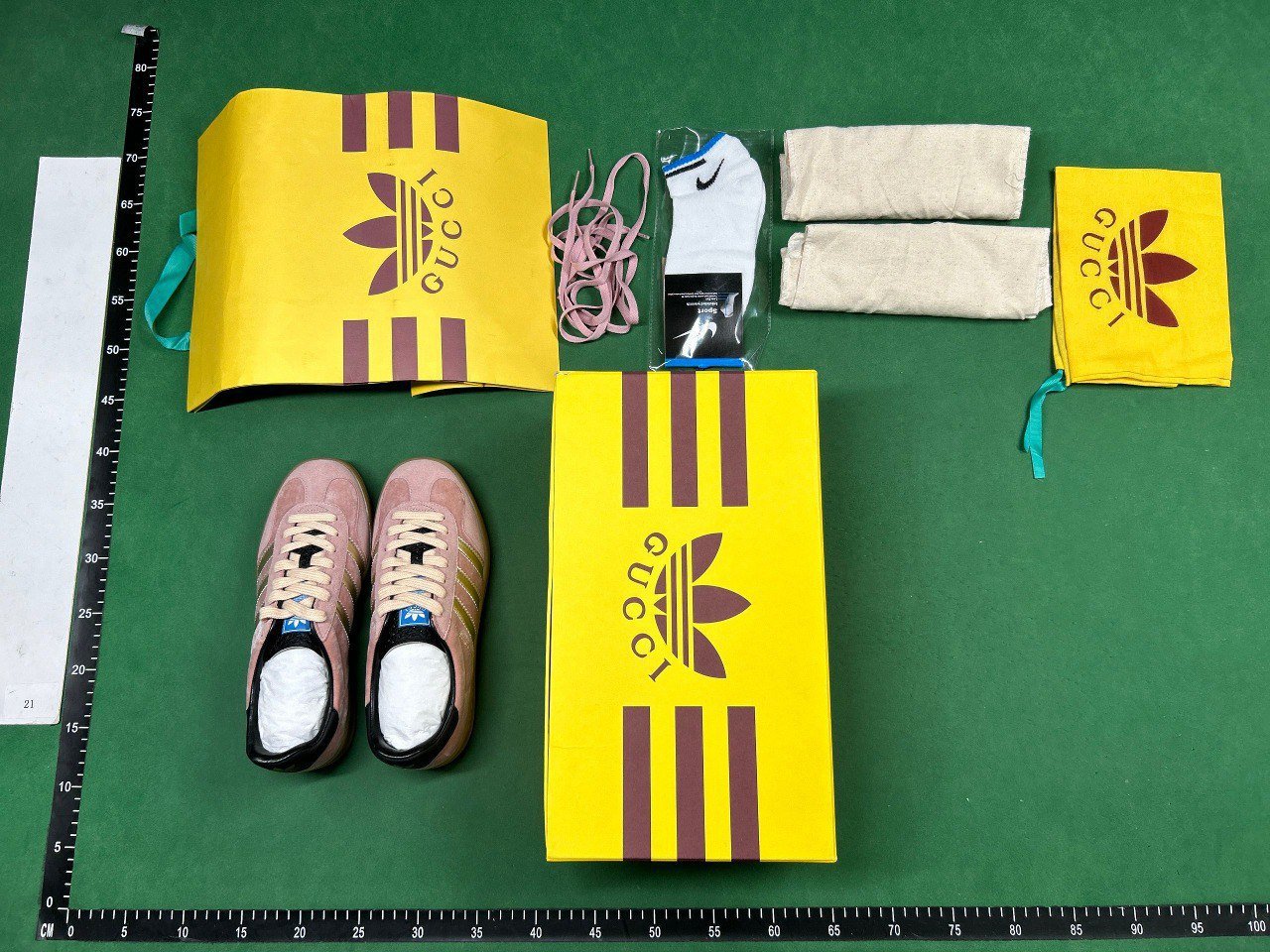  Gucci x Adidas                                                         -5