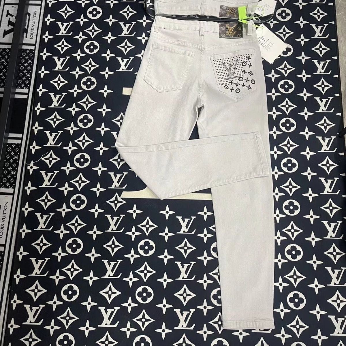 LV Golden Classic Jeans