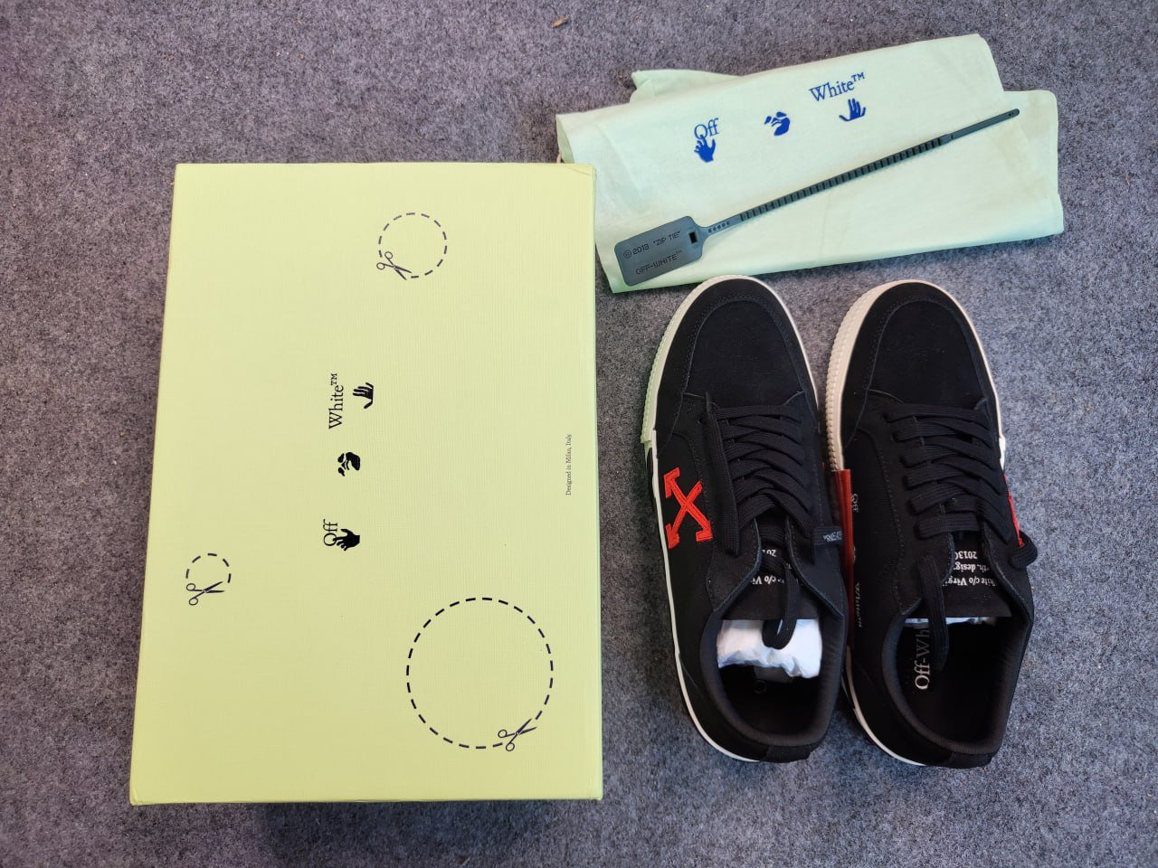 O-White shoes                                 -5