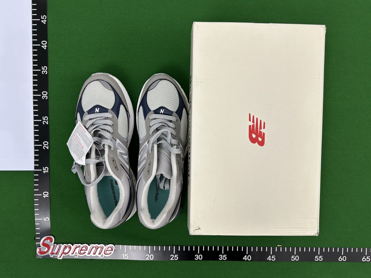 New Balance 2002R -4