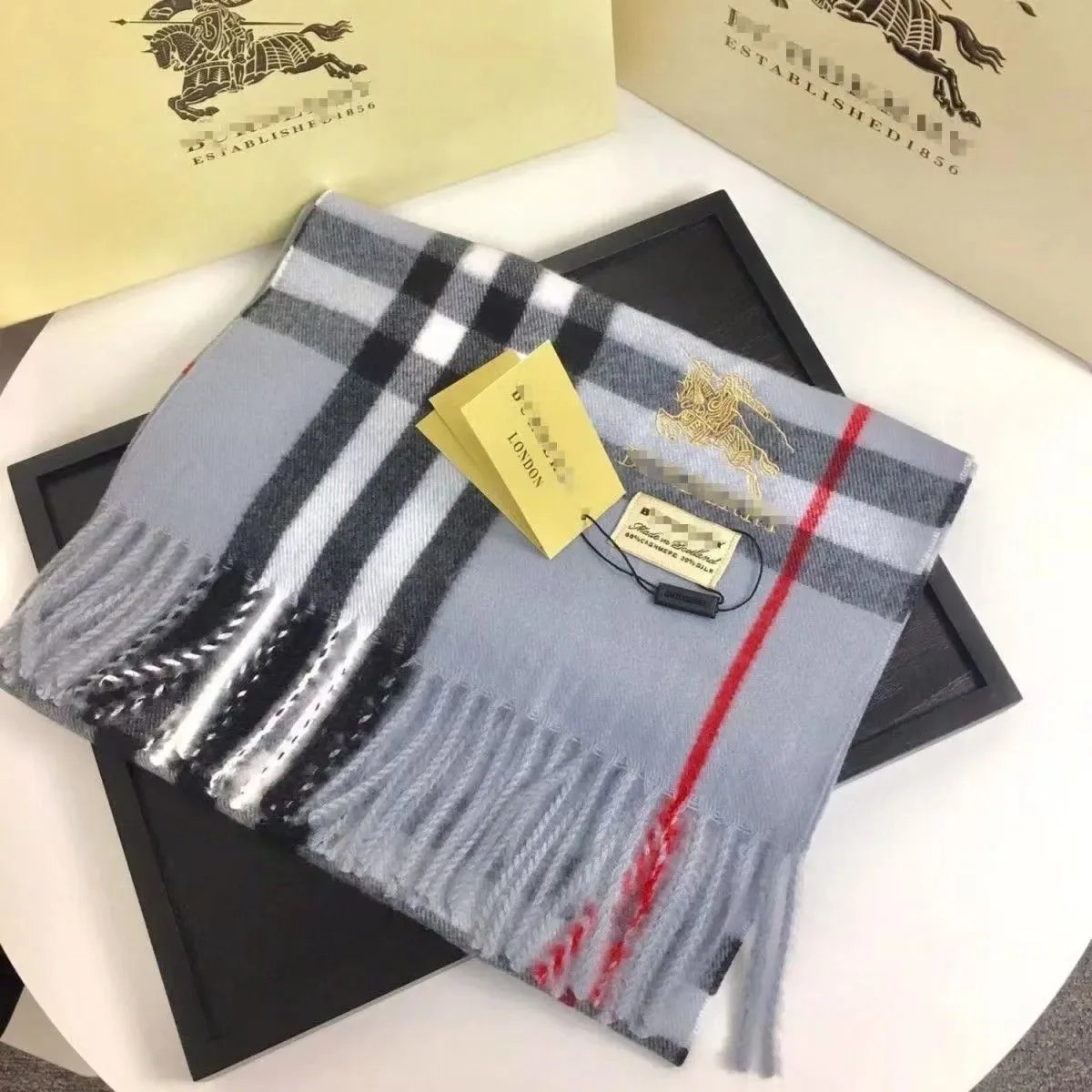 Burberry scarf                                 -4