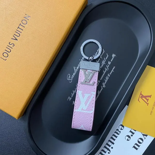 Louis Vuitton Keychain  -2