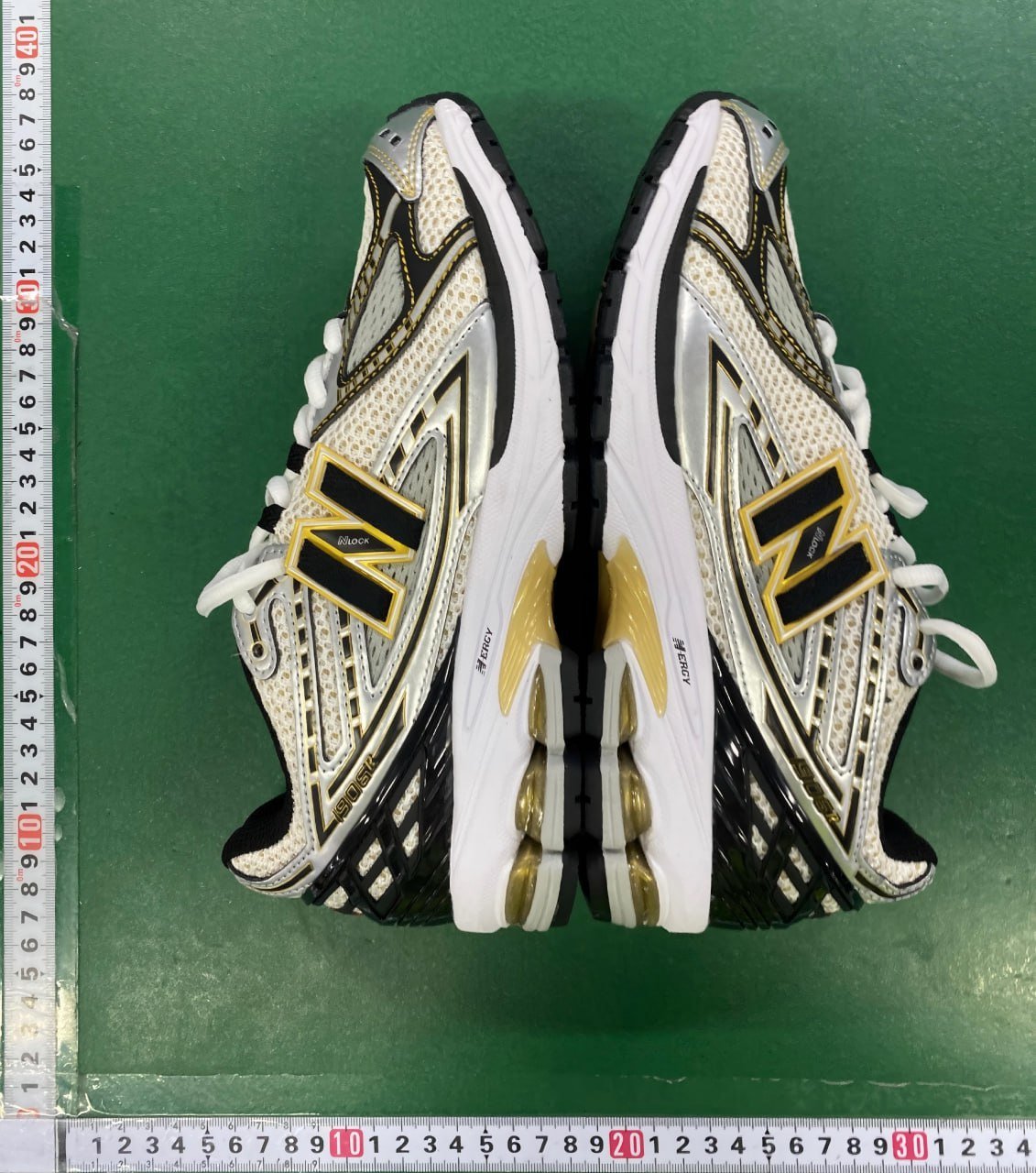  New Balance NB 1906R