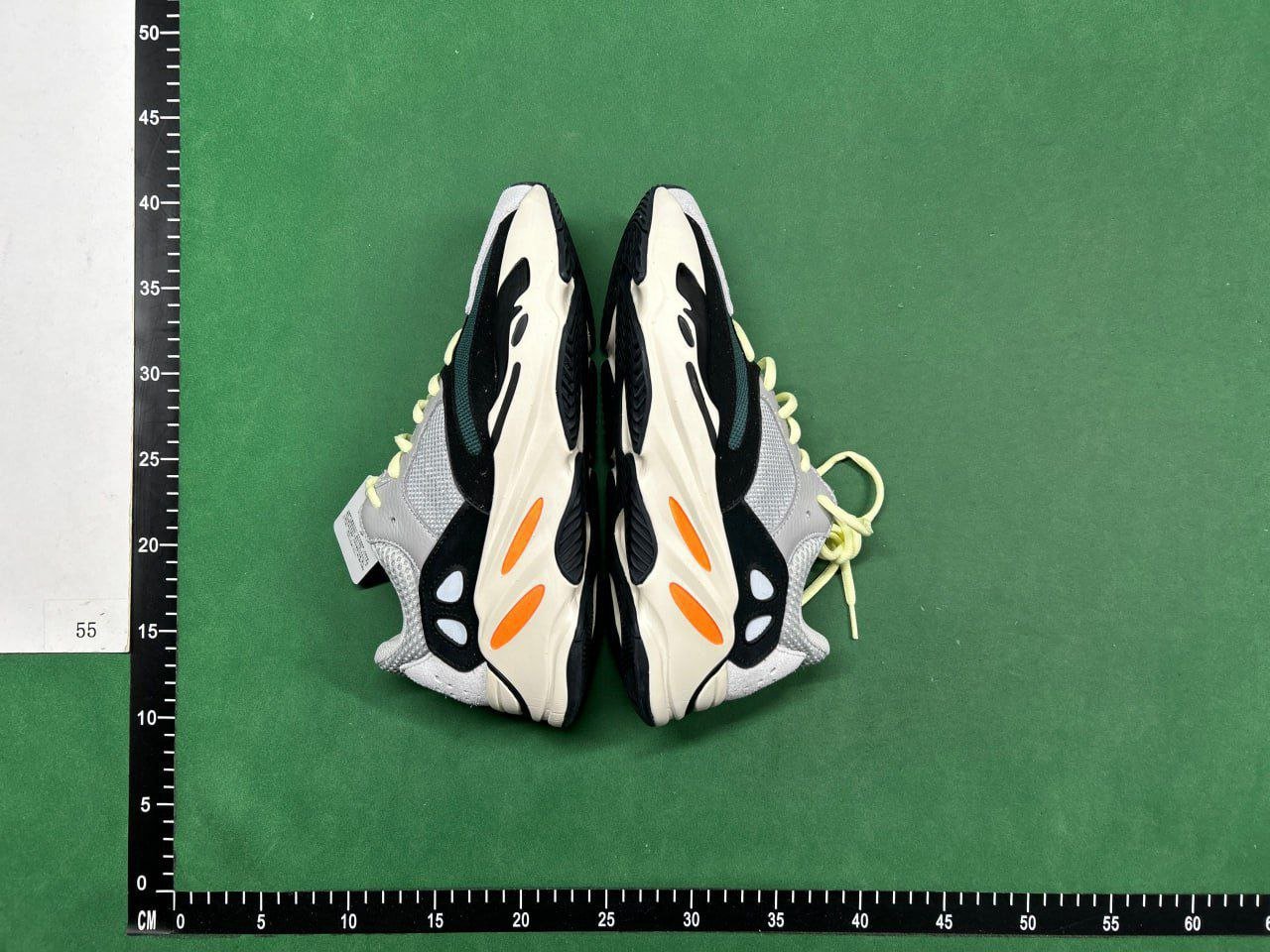 Yeezy BOOST 700 -5