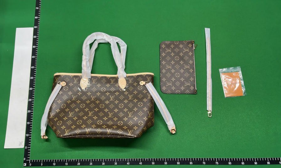 LV Louis Vuitton Bags Wallets -4