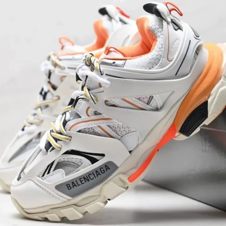 Balenciaga track