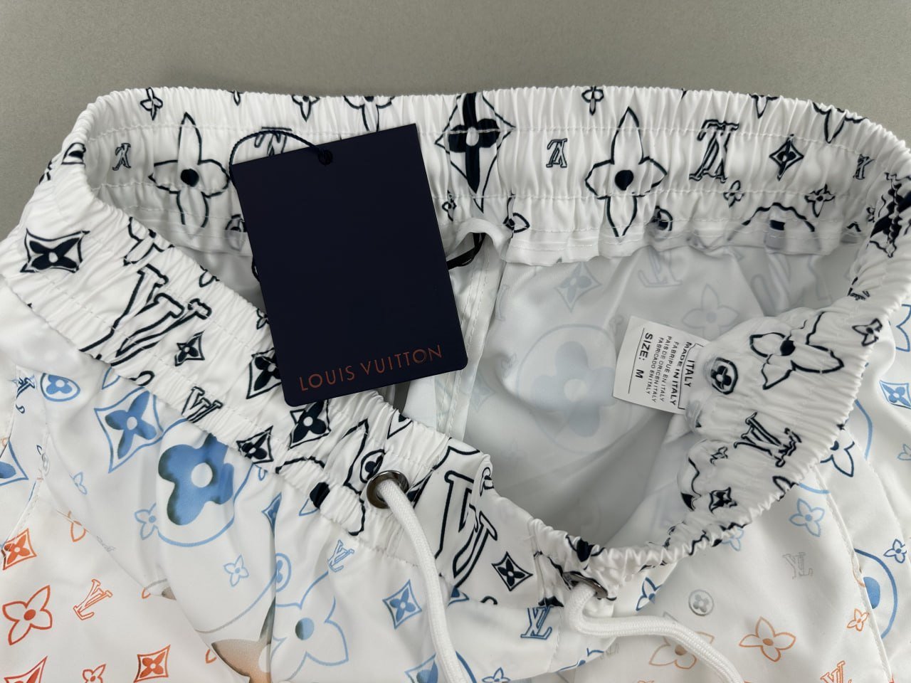 Louis Vuitton Shorts  -4