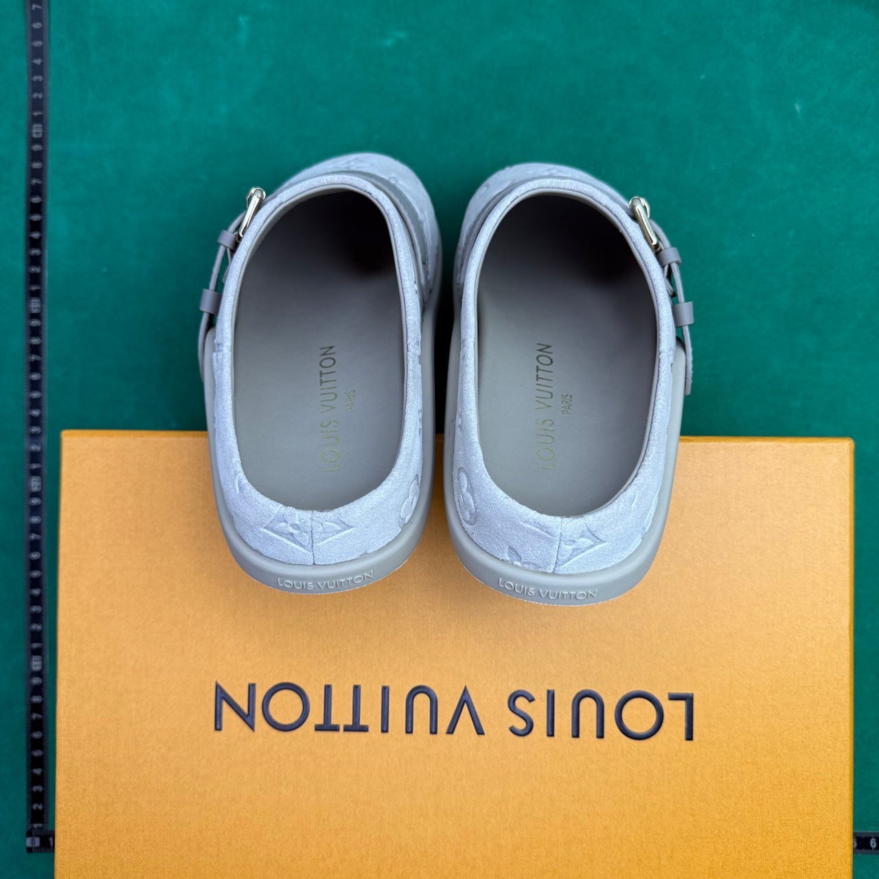 LOUIS VUITTON To-Go -3