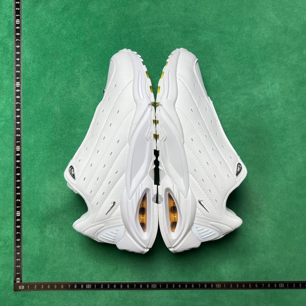 Nike Hot Step Air Terra "Triple Black" -2