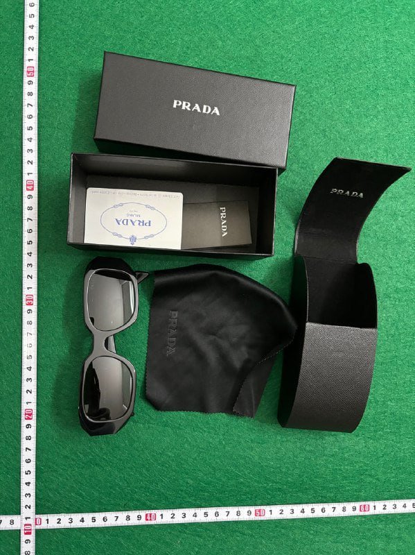 Prada sunglasses -3