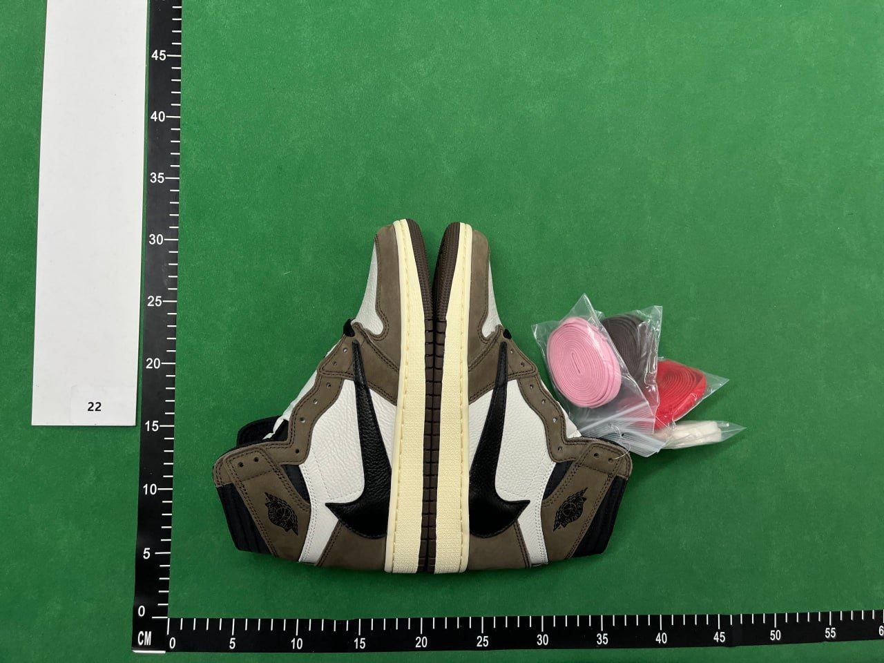 AJ1 X Travis Scott & AJ High  -3