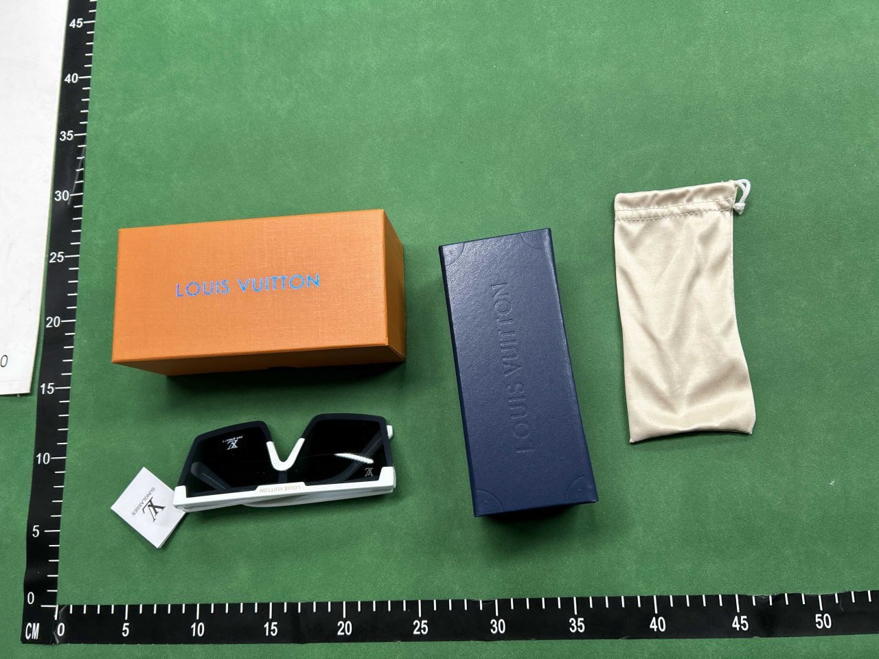 LV Louis Vuitton Gucci Prada Rayban Sunglasses -4