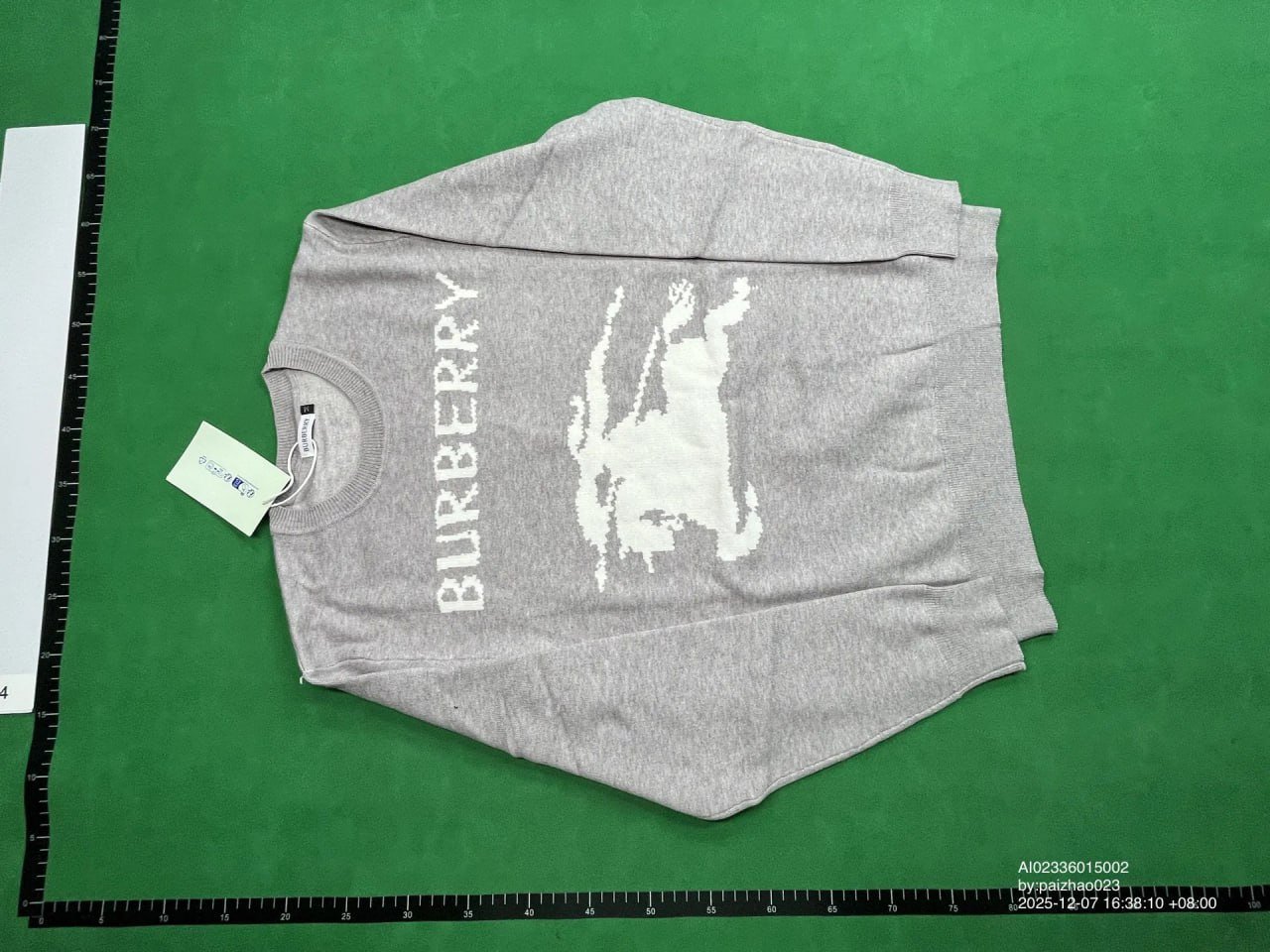 Burberry sweater -2