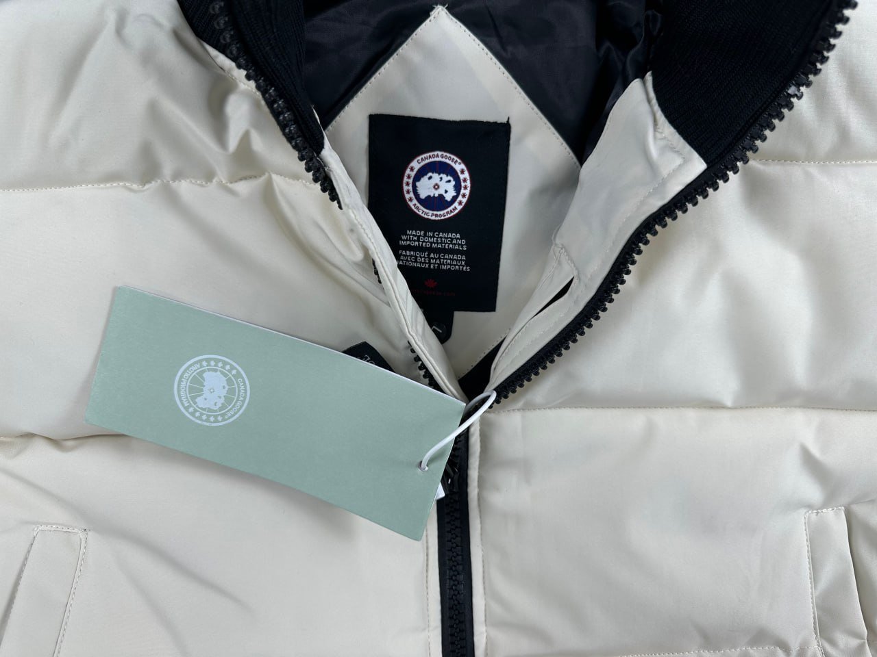 Canada Goose Puffer -4