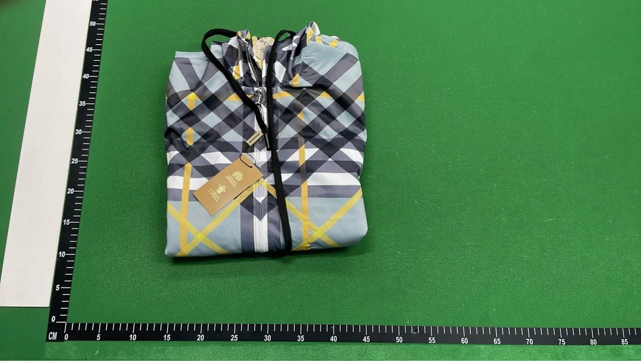 Burberry jacket -4