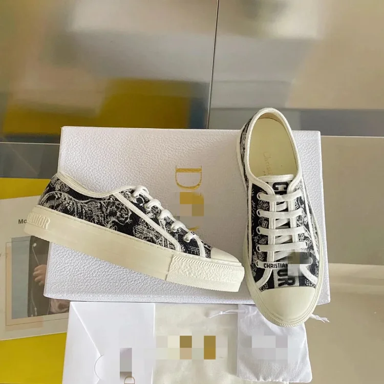 Dior shoes