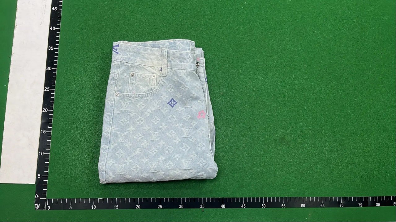 Louis Vuitton Jeans -4