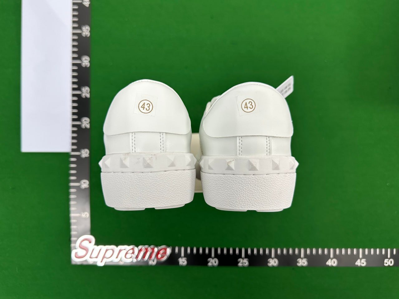 Valentino Garavani -3