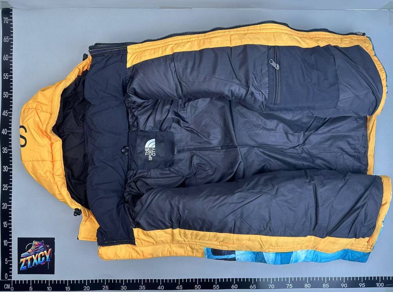 Supreme x The North Face -3