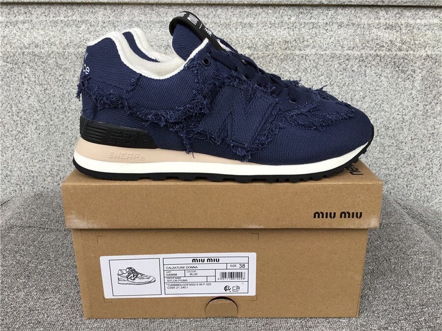 Miu Miu x New Balance NB574 -3