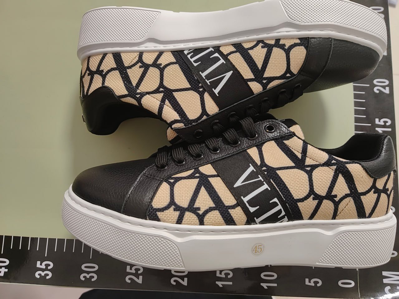 TOP quality Valantino  shoes -3