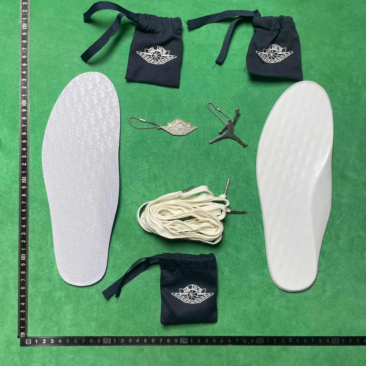 DIOR x Jordan Air Jordan 1 -4