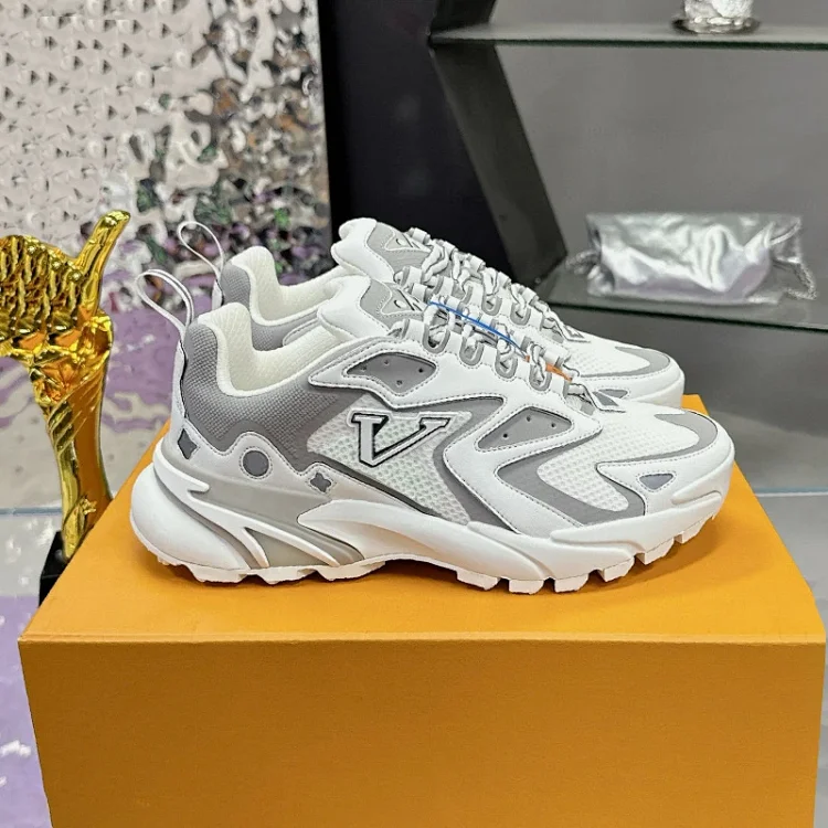 LOUIS VUITTON Runner Tatic