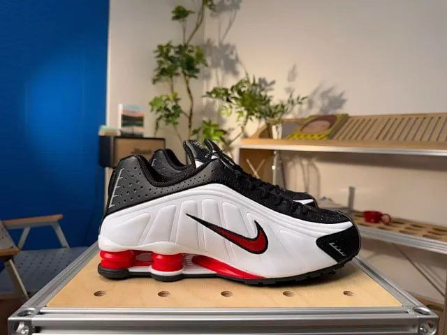 nike air max SHOXR4 -4