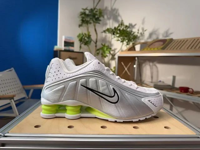 nike air max SHOXR4 -5
