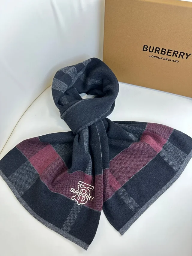 Burberry scarf -2