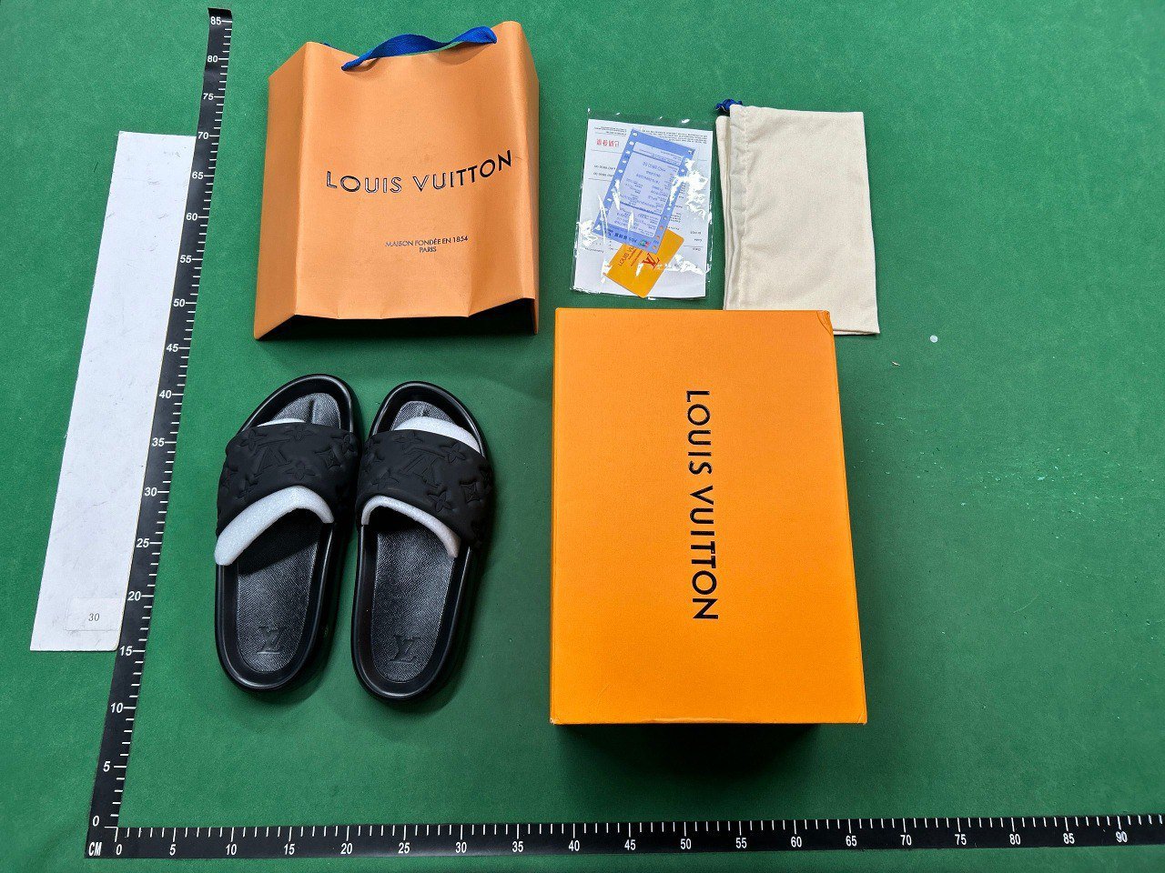 Louis Vuitton slippers                                                  -4