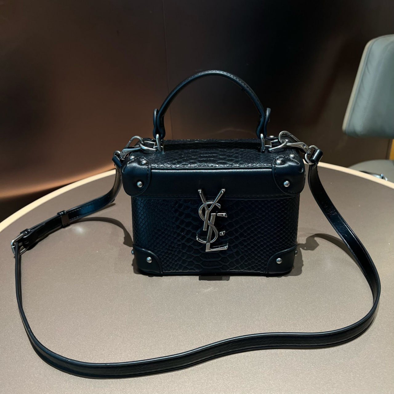 Saint Laurent Shoulder Bag  -3