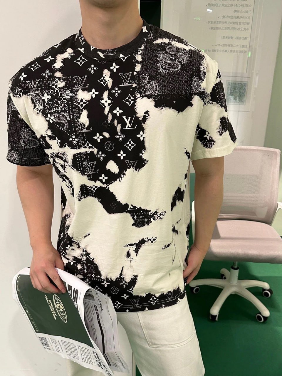 LV suit -2