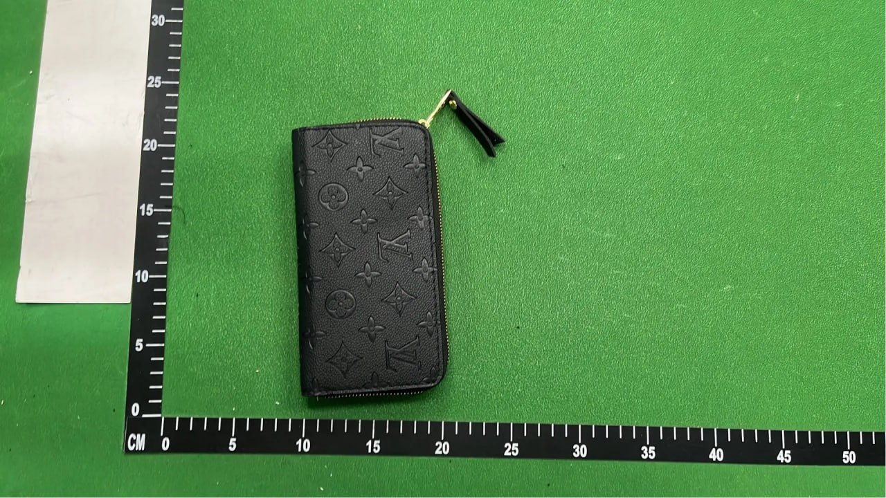 Louis Vuitton / Coach Wallet -2