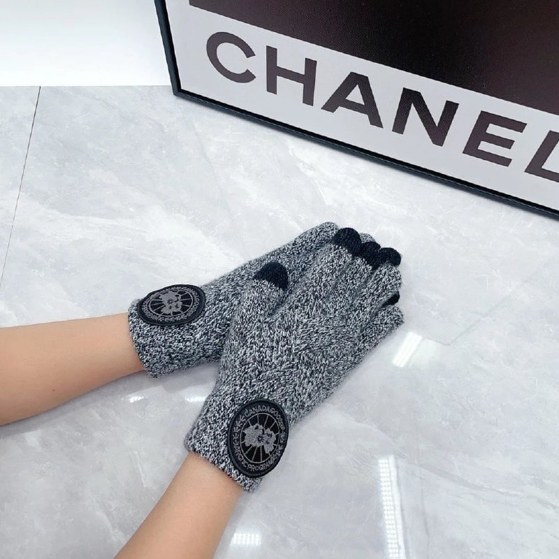 Canada Goose Gloves -2