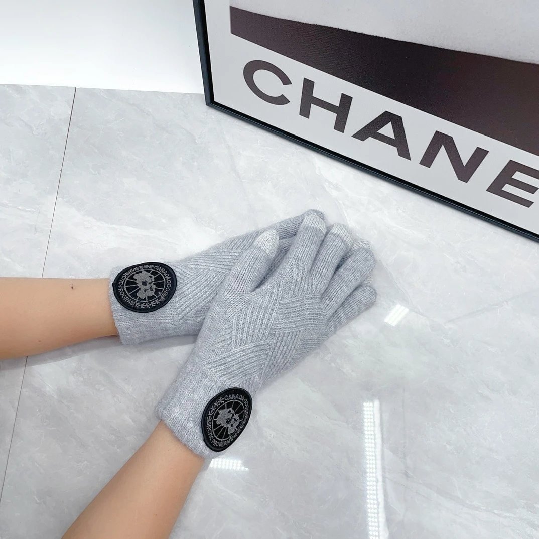 Canada Goose Gloves -5