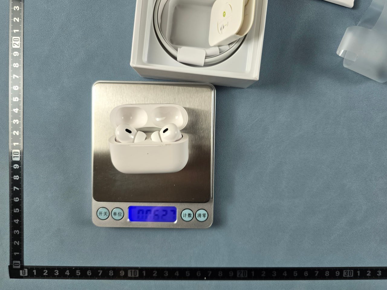 Air pods pro 4 -3
