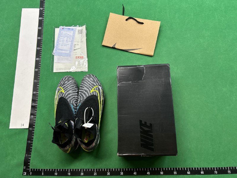 NIKE football boots                                                                                                        -4