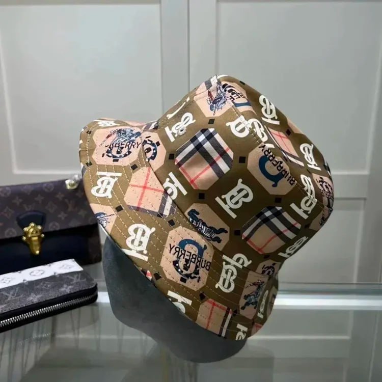 Burberry hat -2
