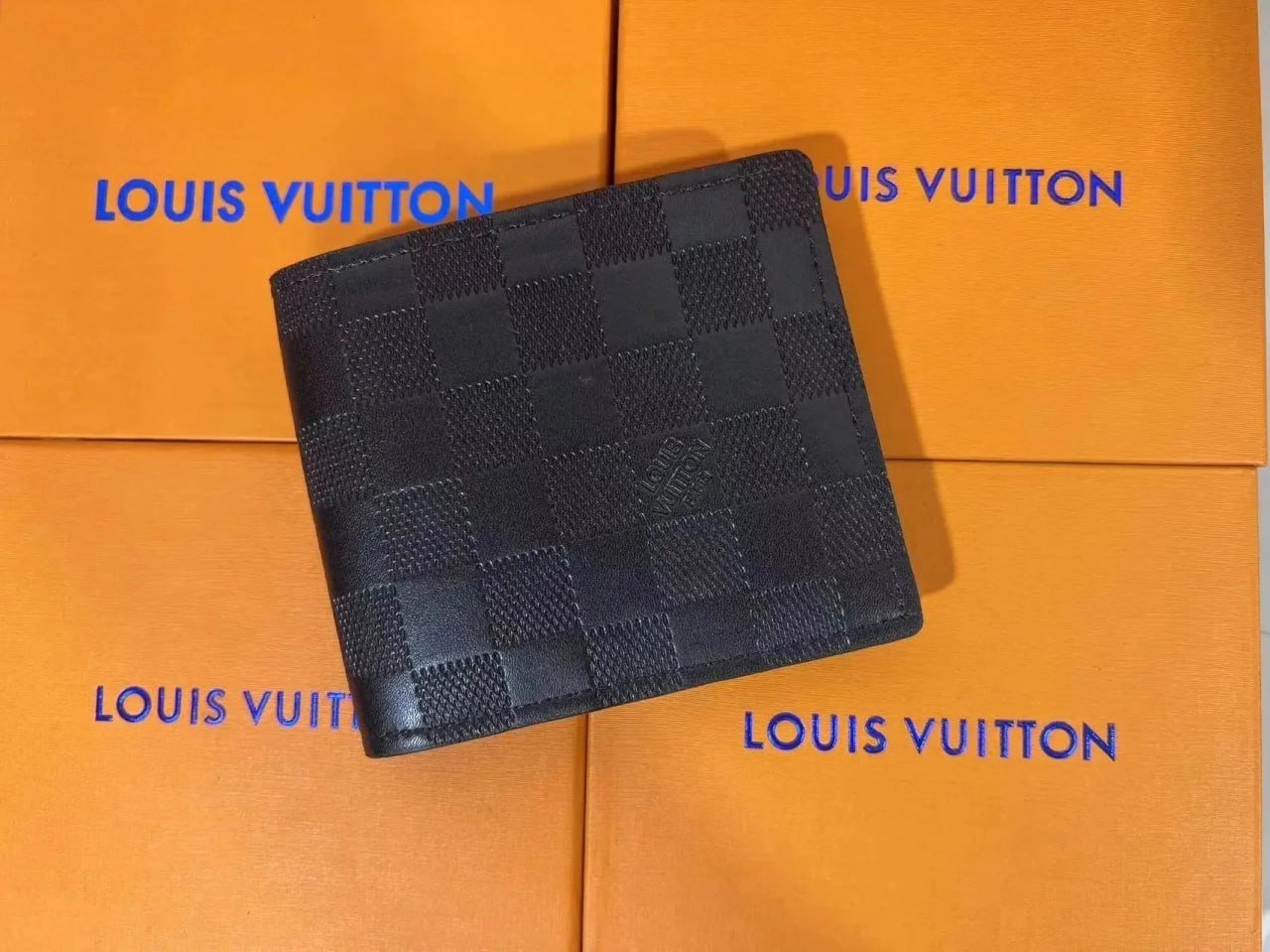 Louis Vuitton wallet -2