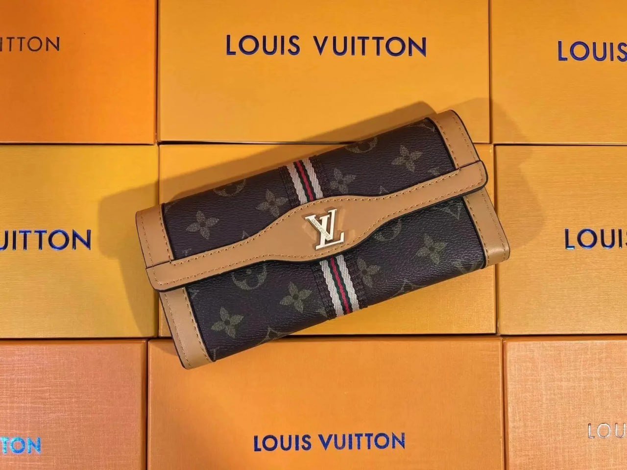 Louis Vuitton wallet -4